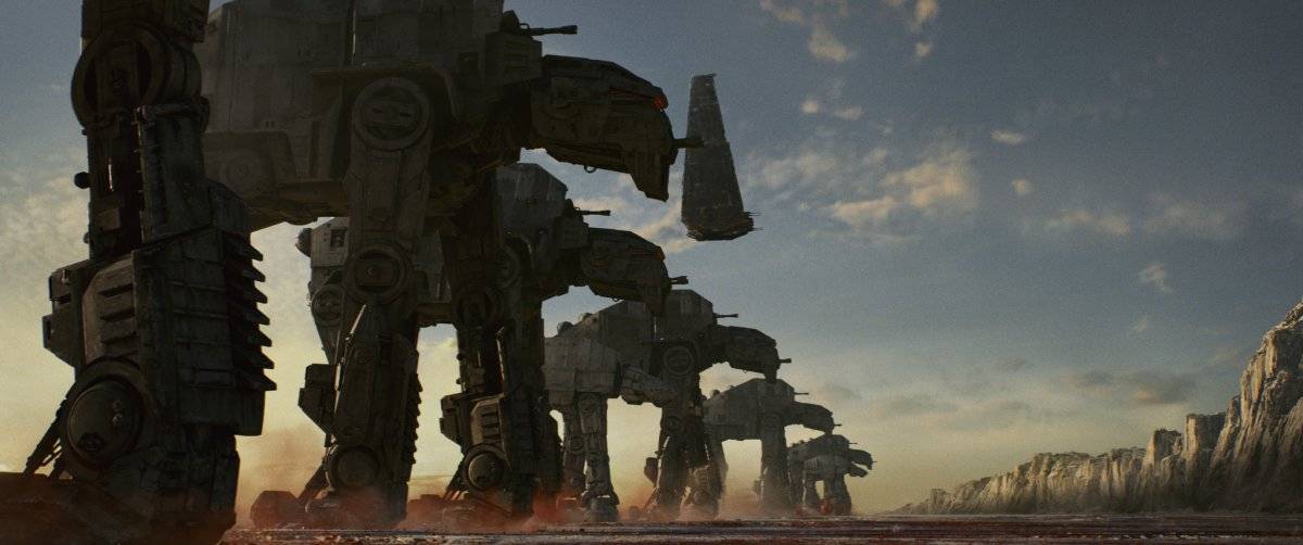 The Last Jedi mostrará las nuevas máquinas de guerra de la Primera Orden. |disney