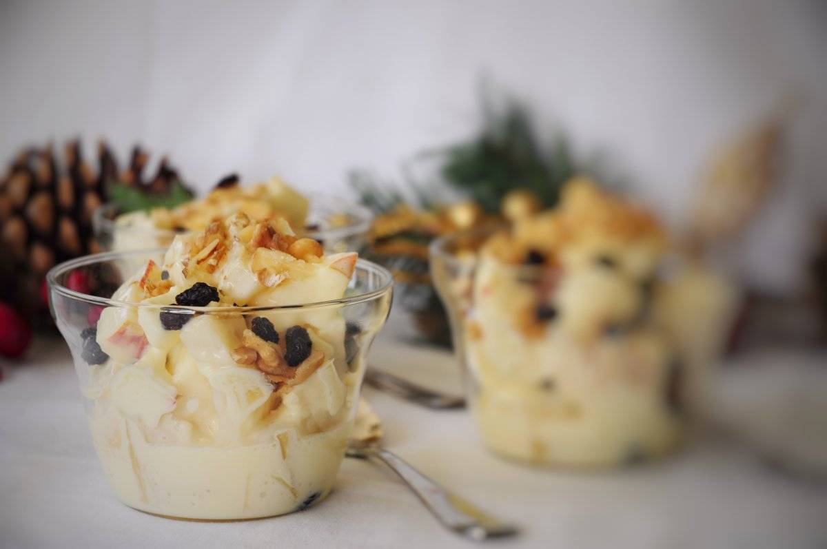 POSTRE DE MANZANAS Y PIÑA NAVIDEÑO