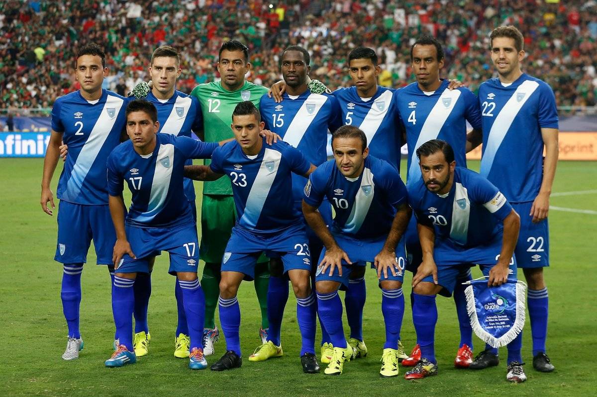 Almeida estuvo al mando de la bicolor entre 2010 y 2012