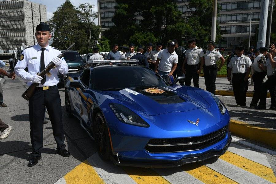 Lujoso Corvette de PNC