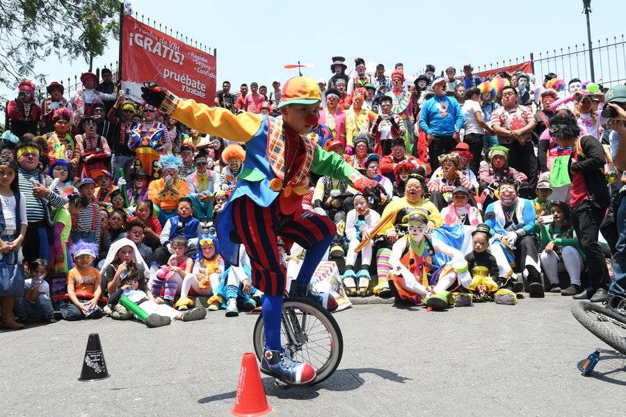 Payasos celebran tercer aniversario