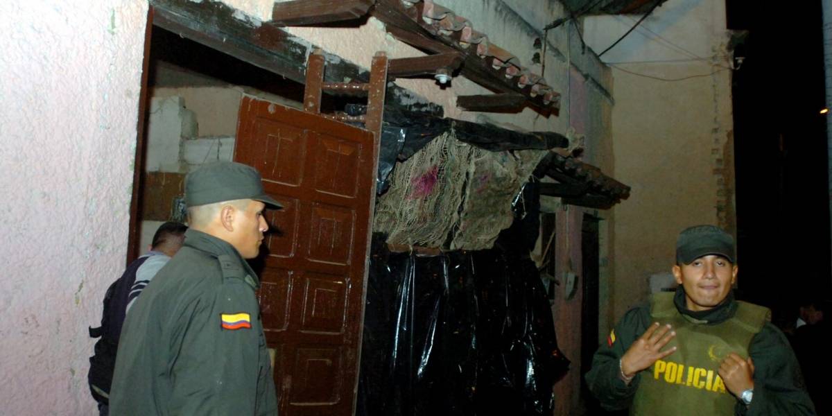 Numerosos heridos por atentado con granada en discoteca — Colombia