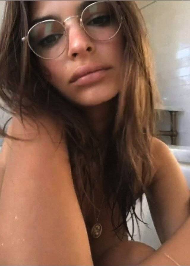 Emily Ratajkowski