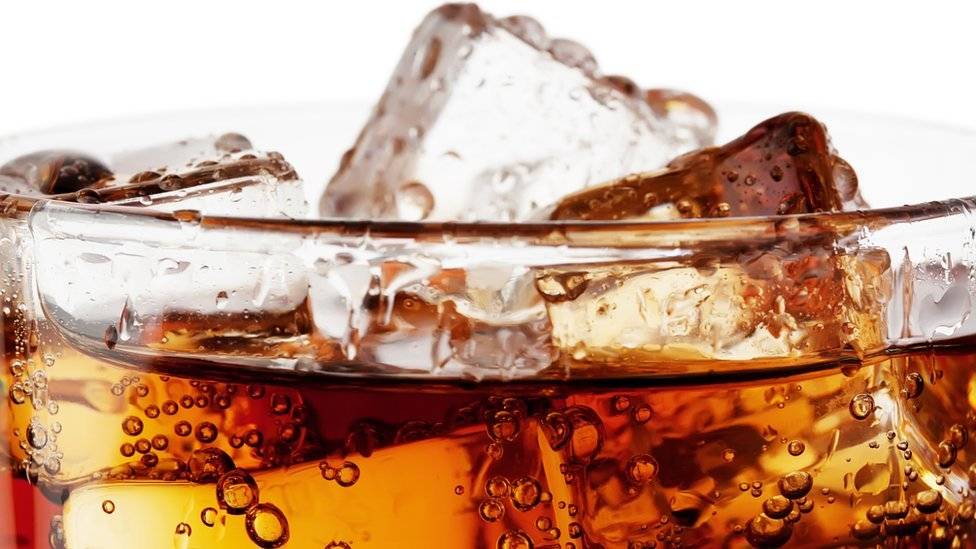 99438397cokecloseup-0f7de23aca15fb52e8b05545262457f5.jpg