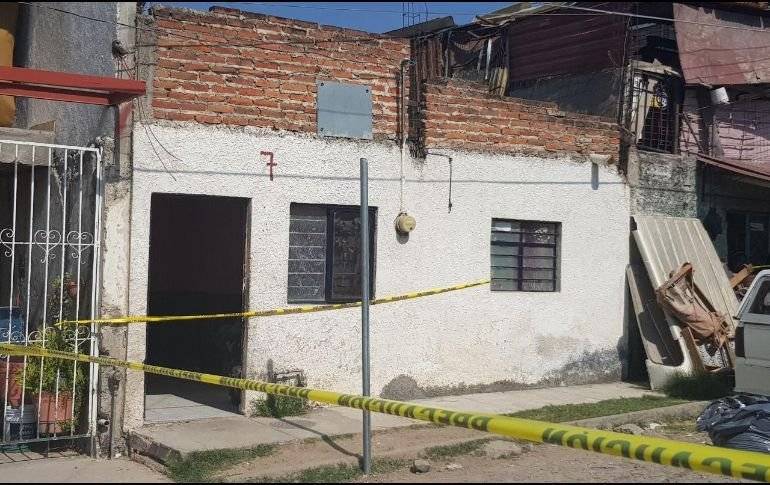 Mueren dos hermanos al incendiarse su cuarto