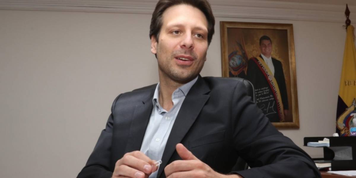 Guillaume Long renuncia como Representante ante la ONU Guillaume Long renuncia como Representante ante la ONU