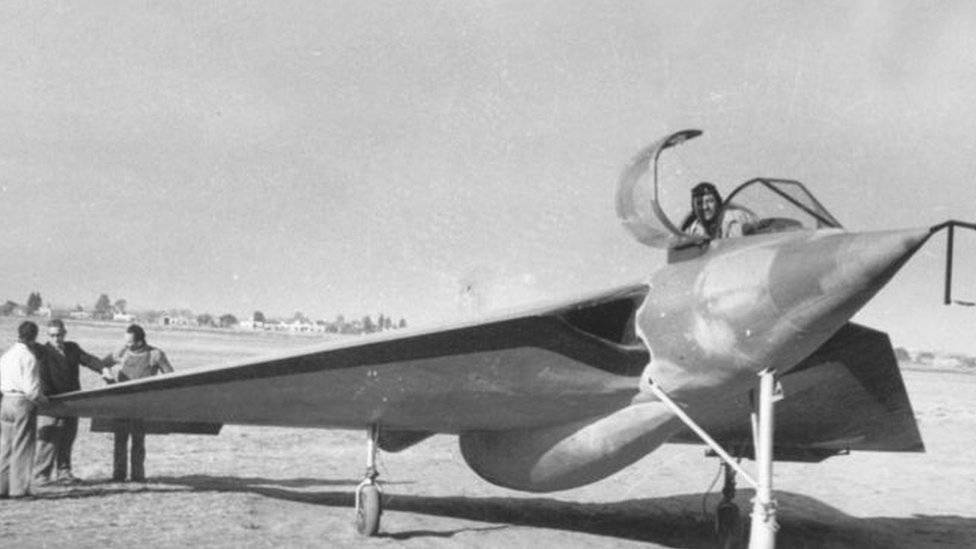 99442519aviao-c7fd0221b5a502ddc12aaa634bb5aef0.jpg