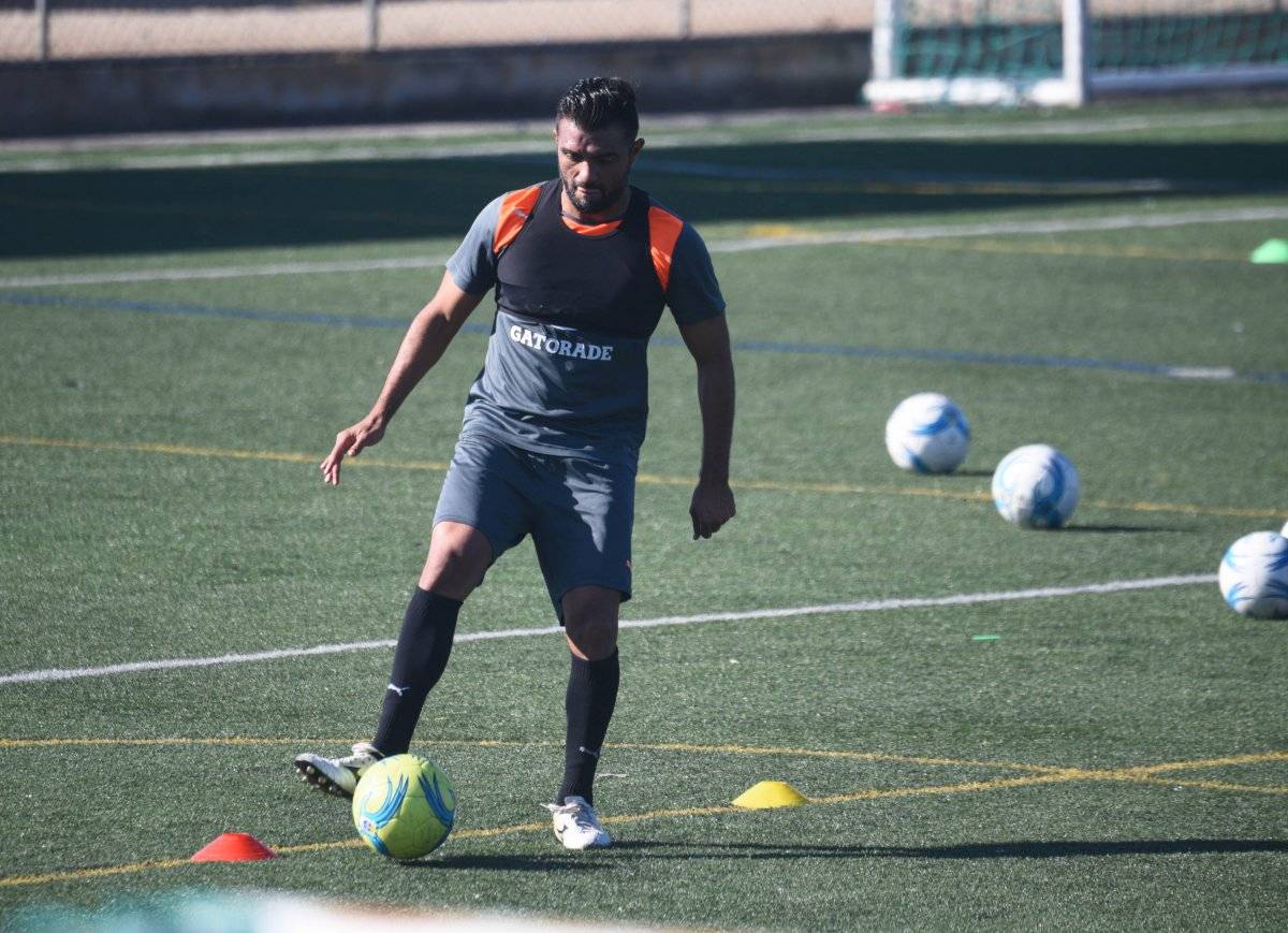 Después de ganarle una final a los cremas jugando para Suchitepéquez, ahora quiere ganar una con ellos