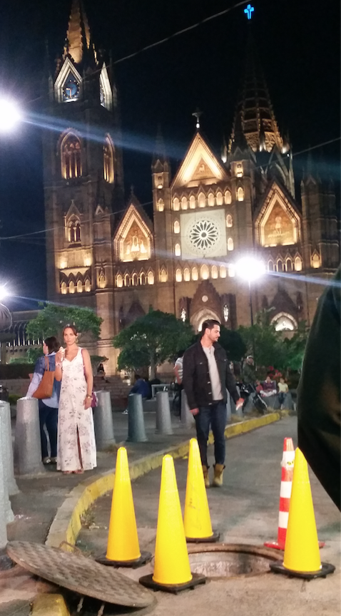 En el Expiatorio.