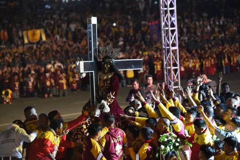 Procesión de “Nazareno Negro” en Filipinas