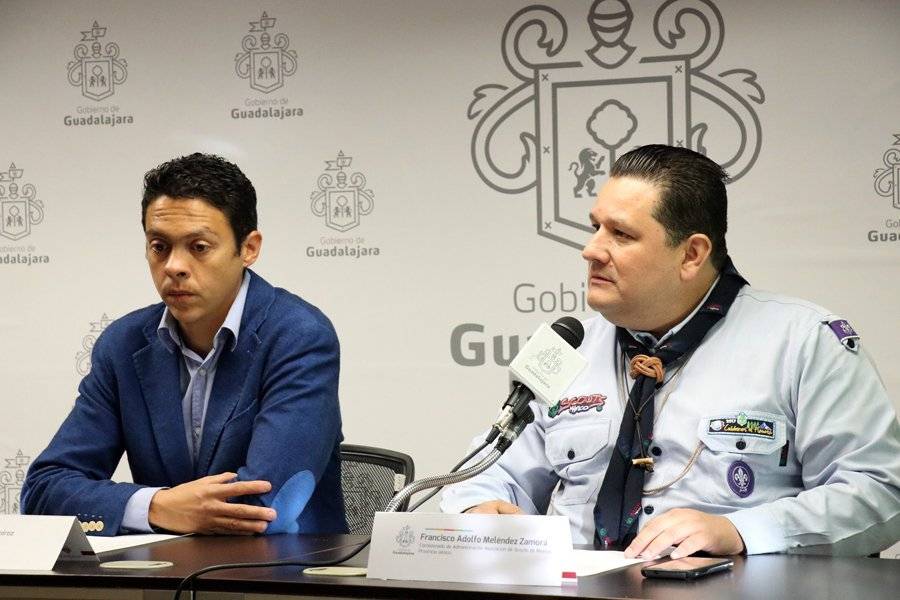 Impulsan campaña de recolección de árboles navideños