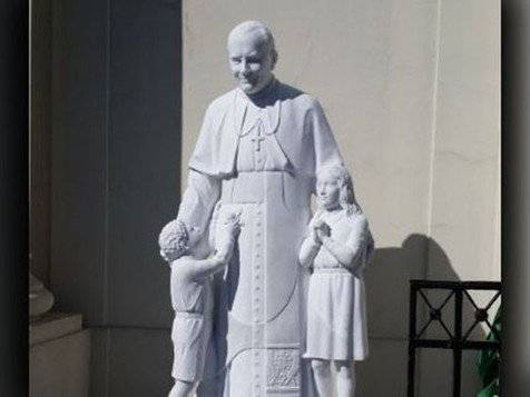 Papa João Paulo II ganha estátua em cidade dos EUA (foto: Reprodução/ Twitter)