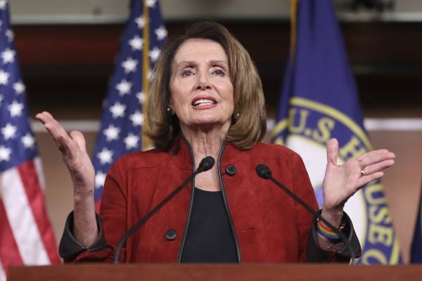 La líder de la minoría demócrata en la Cámara de Representantes Nancy Pelosi en conferencia de prensa en el Capitolio en Washington el 11 de enero del 2018. (AP Photo/Pablo Martinez Monsivais)