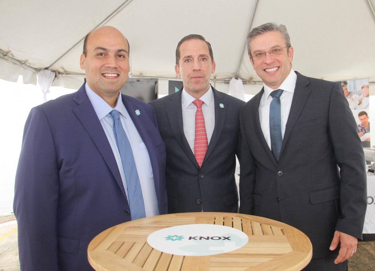Presidente junto a exgobernador García Padilla