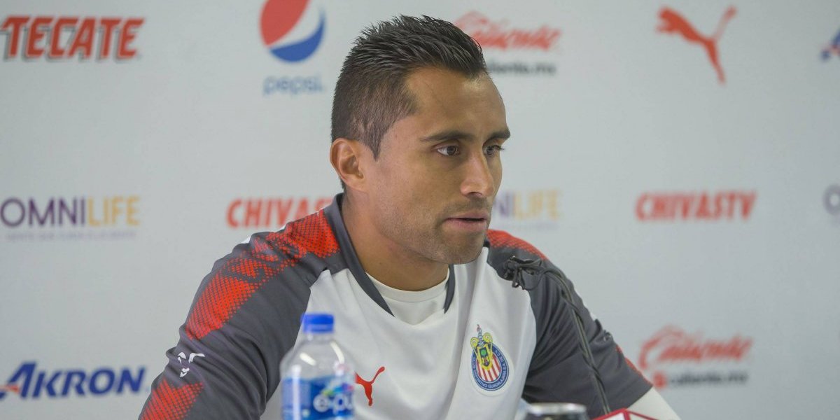 Chivas tiene un plantel corto según Edwin Hernández