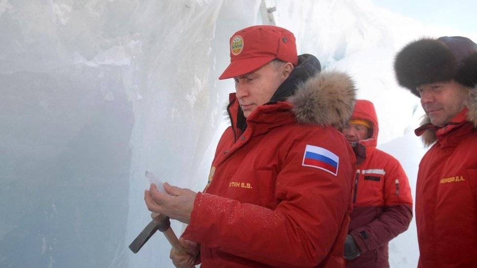 99230912putin-d83d309e217b737e4e6eb6e0655b2702.jpg