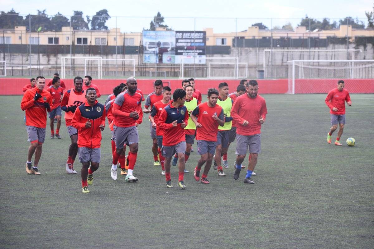 Municipal trabajará este jueves a puerta cerrada en el estadio El Trébol.