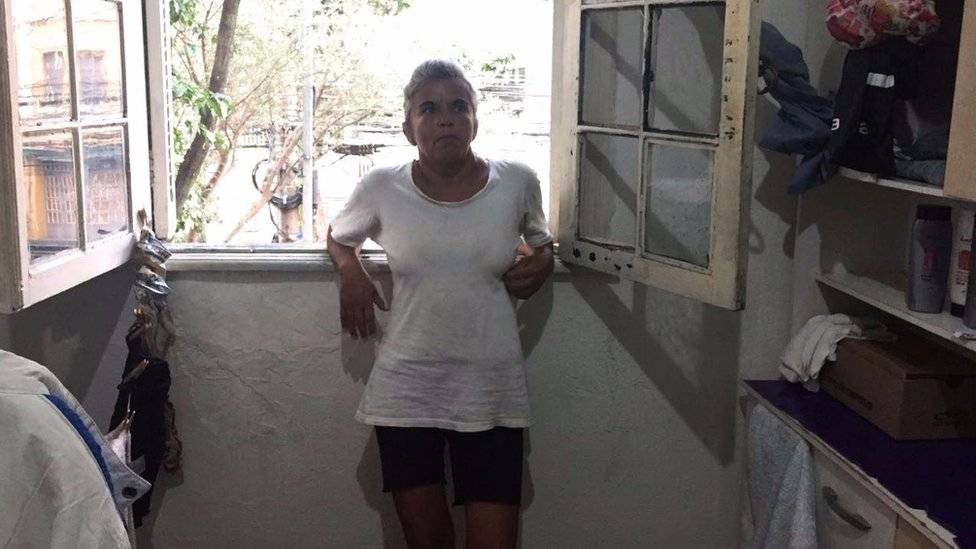 99633872ronana3foto-0f862b360974e8bcfe4b1be62c1a50ef.jpg