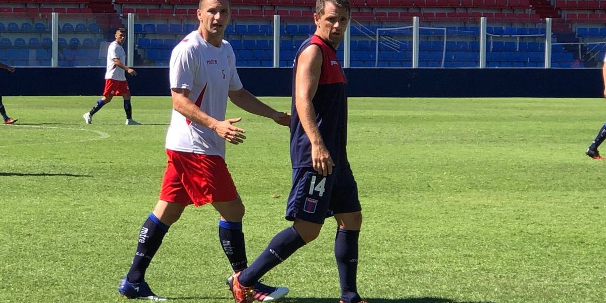 Walter Montillo se lesionó y su regreso al fútbol quedó en suspenso Walter Montillo se lesionó y su regreso al fútbol quedó en suspenso