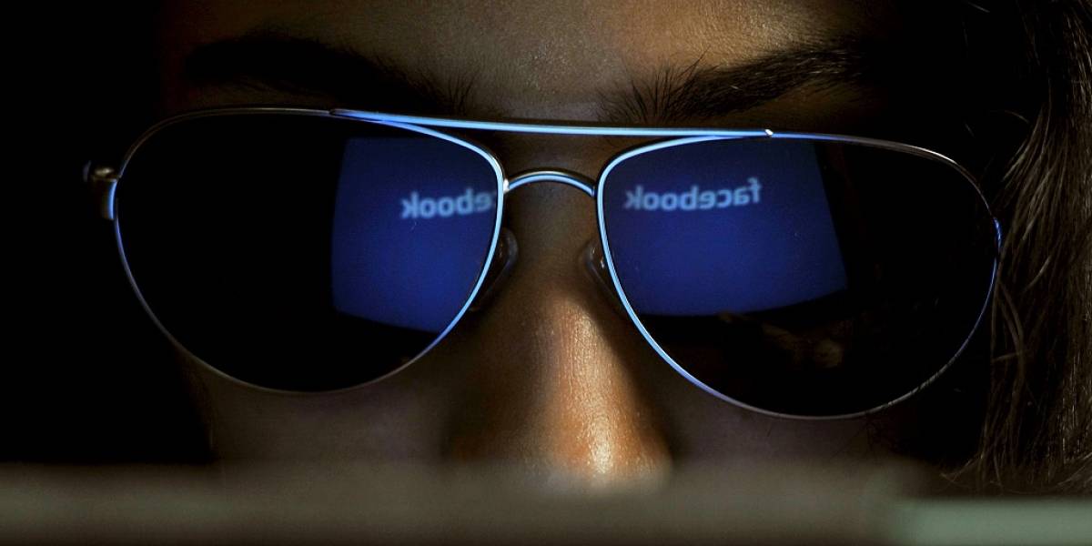 Juez dice que Facebook no puede negarse a entregar información de usuarios a autoridades