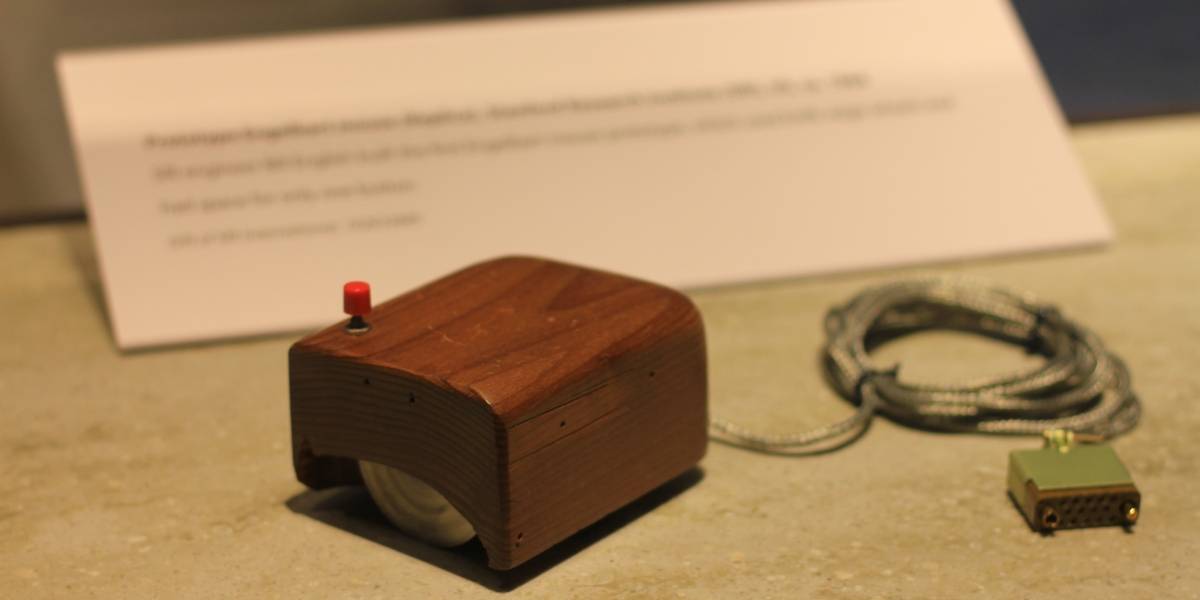 Inventor del mouse ingresa al salón de la fama de Internet