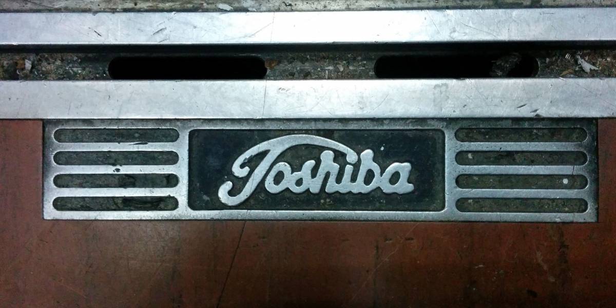 Renunció presidente de Toshiba tras descubrirse que inflaba sus ganancias