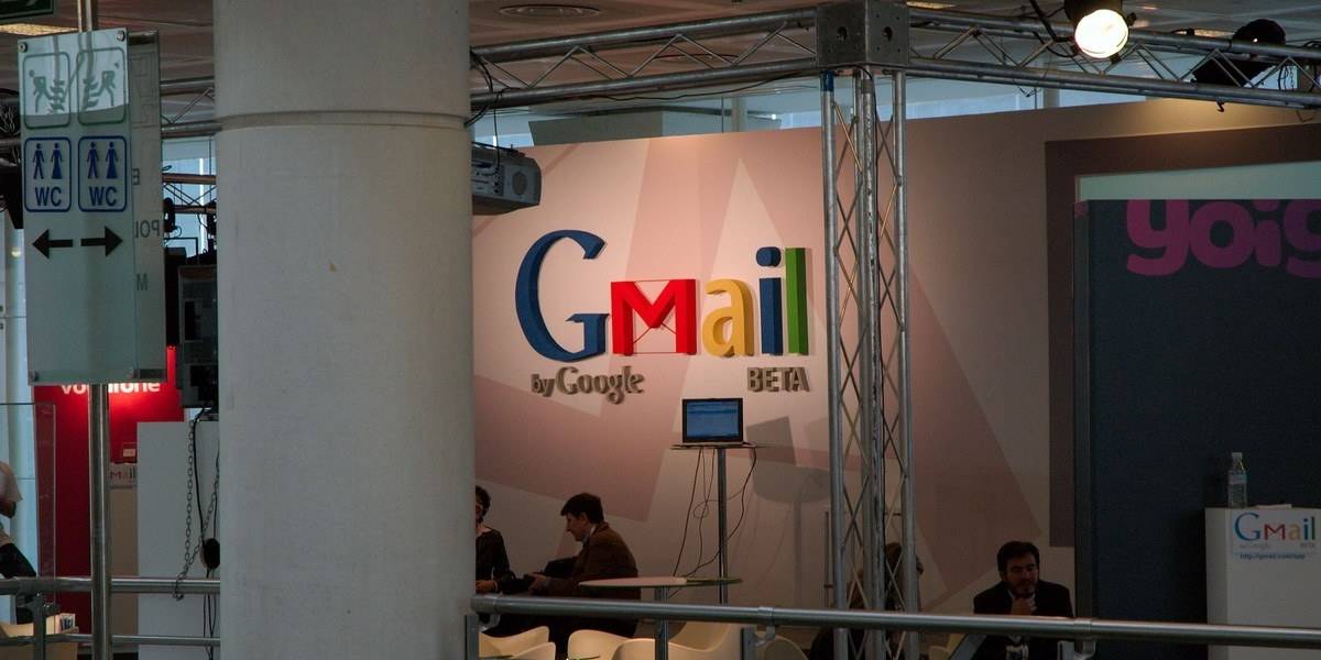 Gmail se actualiza con cientos de temas y nuevos emojis