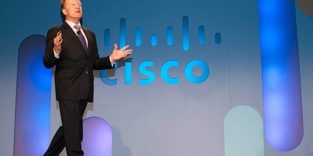 John Chambers, CEO de Cisco advierte, "si vas a competir contra nosotros, vas a perder"