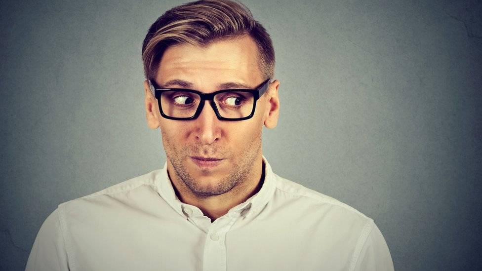 99579063hombrelentes-ae1d5432aca1bf29f00805308db59e09.jpg