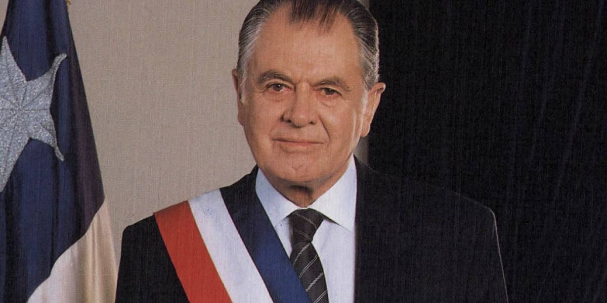 Patricio Aylwin y su legado educativo con el Proyecto Enlaces