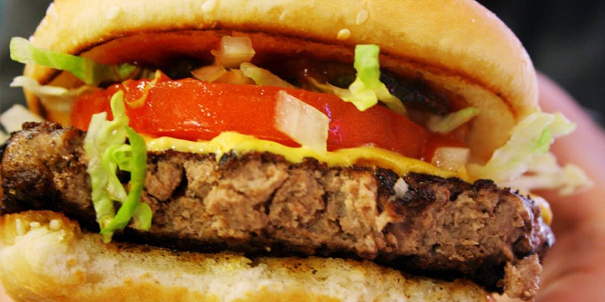 Científicos esperan crear una hamburguesa de laboratorio para el próximo año