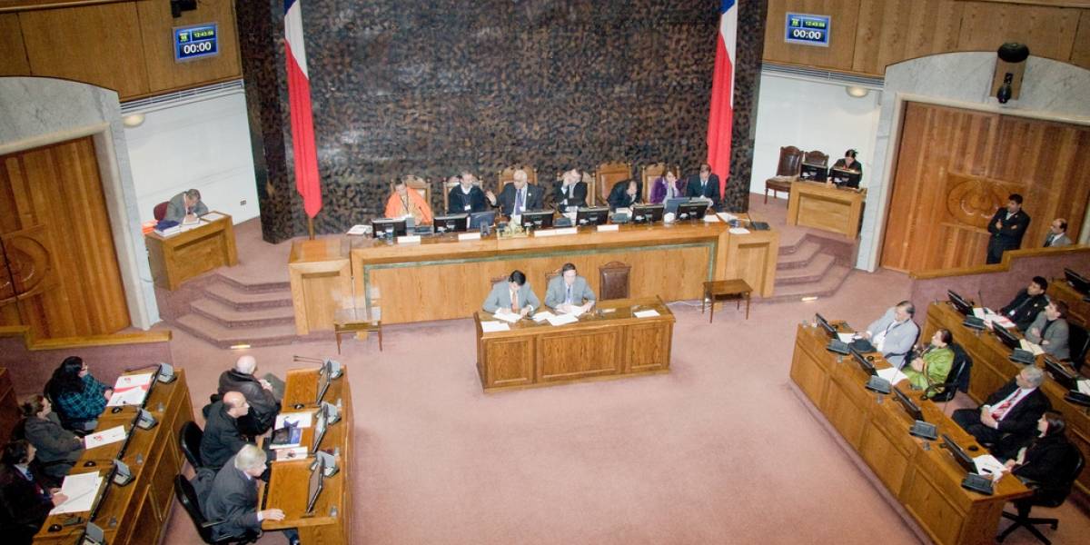 Constitute te permite comparar constituciones del mundo y escribir la tuya