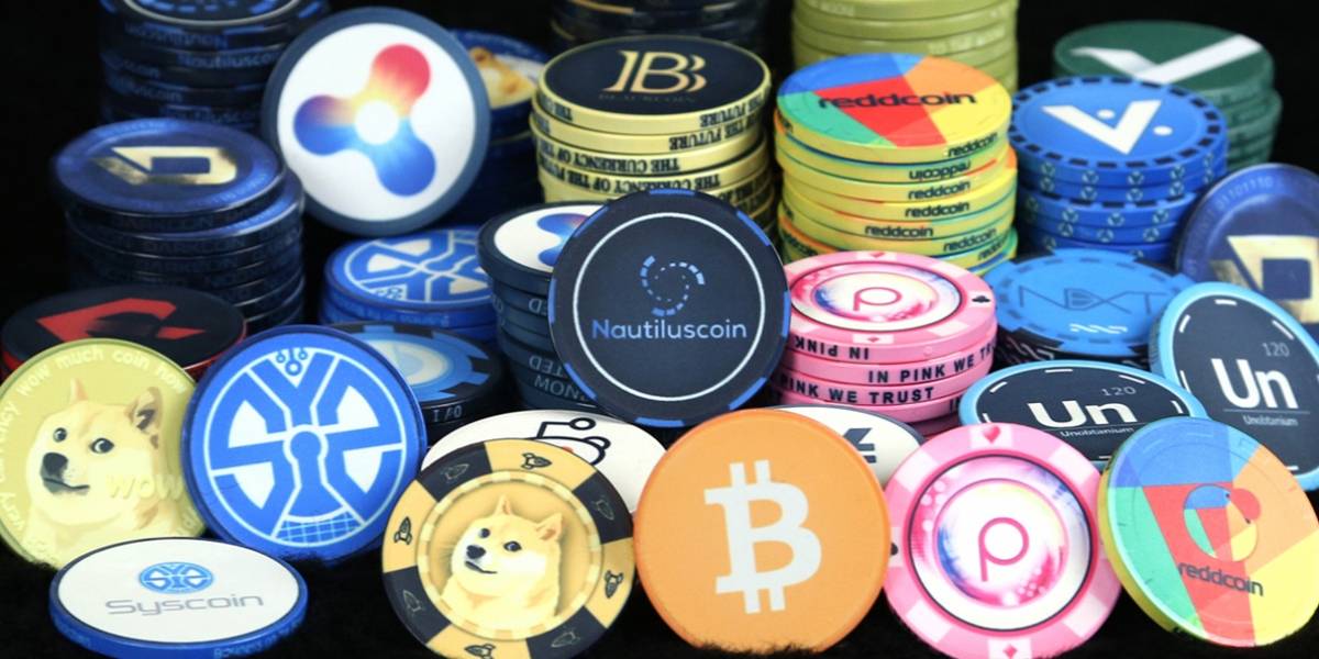 Este tipo mina criptomonedas en la cajuela de su Tesla Model S