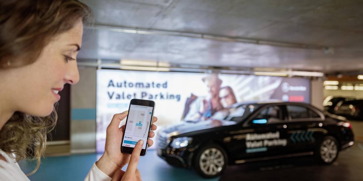 Daimler anuncia una tecnología para que tu auto se estacione solo