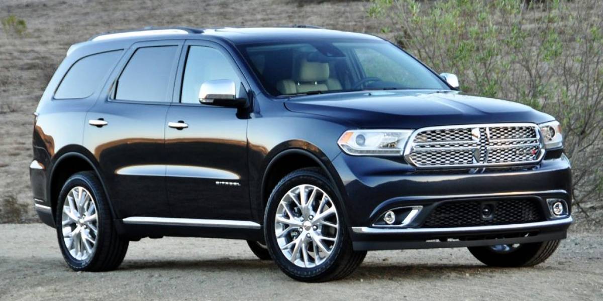 Chrysler llama a retiro 1.4 millones de vehículos con problemas de seguridad