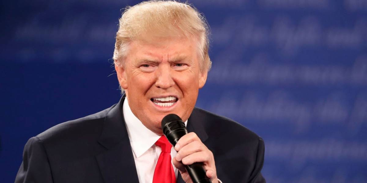 Trump añadirá periodistas vía Skype para sus conferencias de prensa