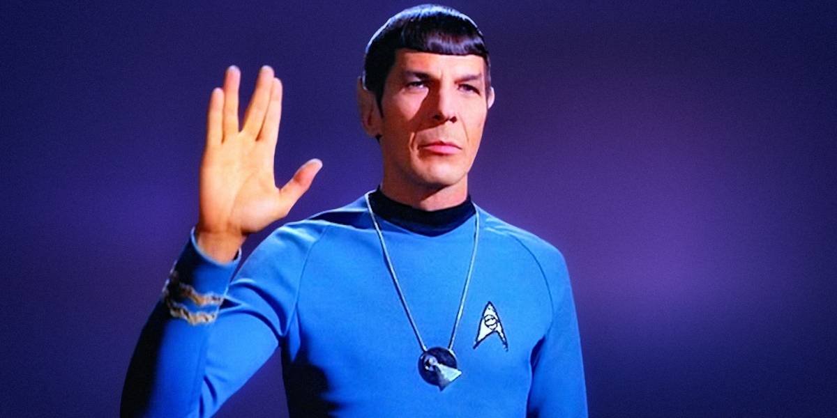 William Shatner crea mosaico de selfies como tributo a Leonard Nimoy