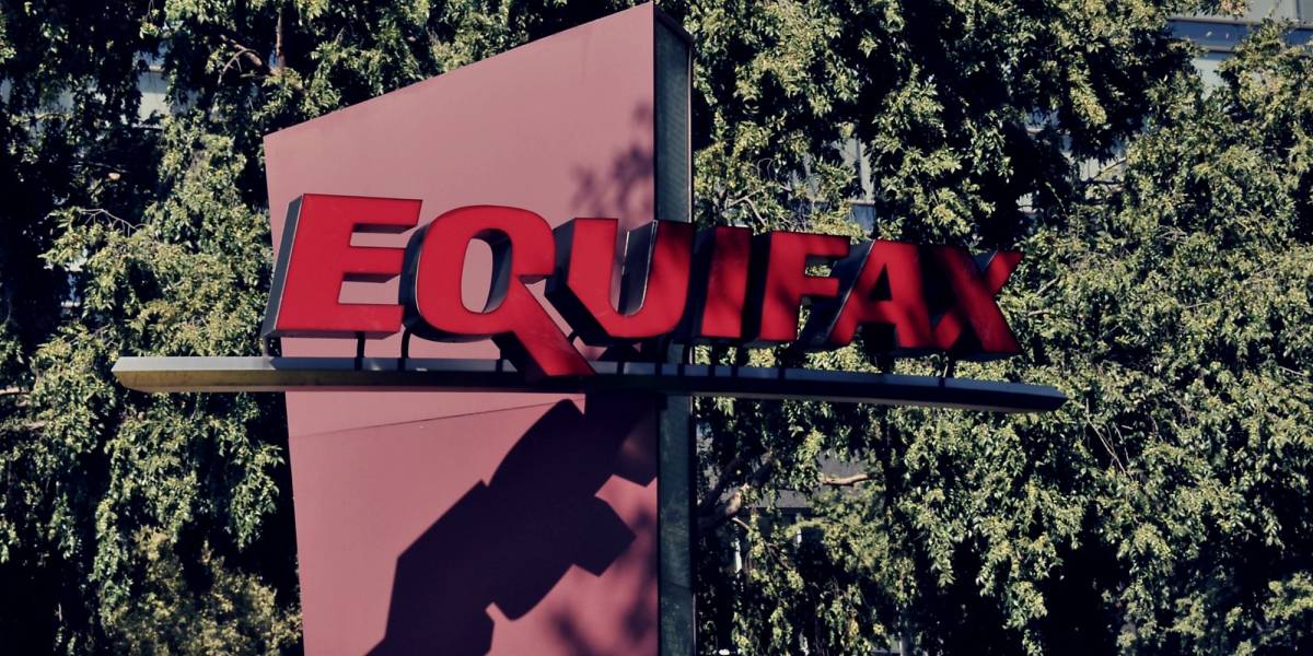 "La persona responsable de parchar el software, no lo hizo": Así hackearon a Equifax