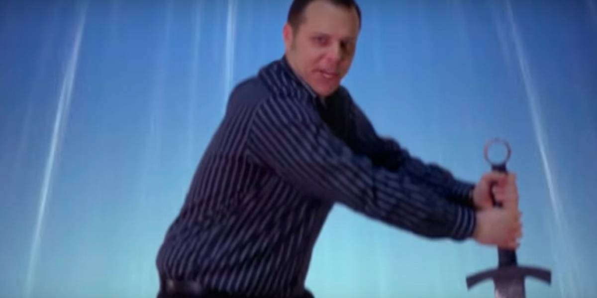 Este candidato friki pelea contra dragones y robots para ganar tu voto