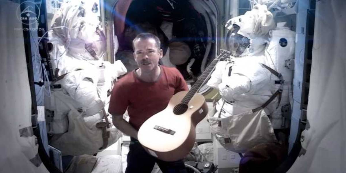 Chris Hadfield, el astronauta estrella de la ISS regresó a la Tierra