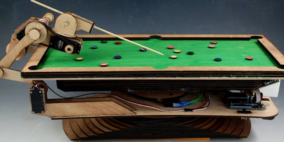 Ingeniero desarrolla un robot que juega al billar
