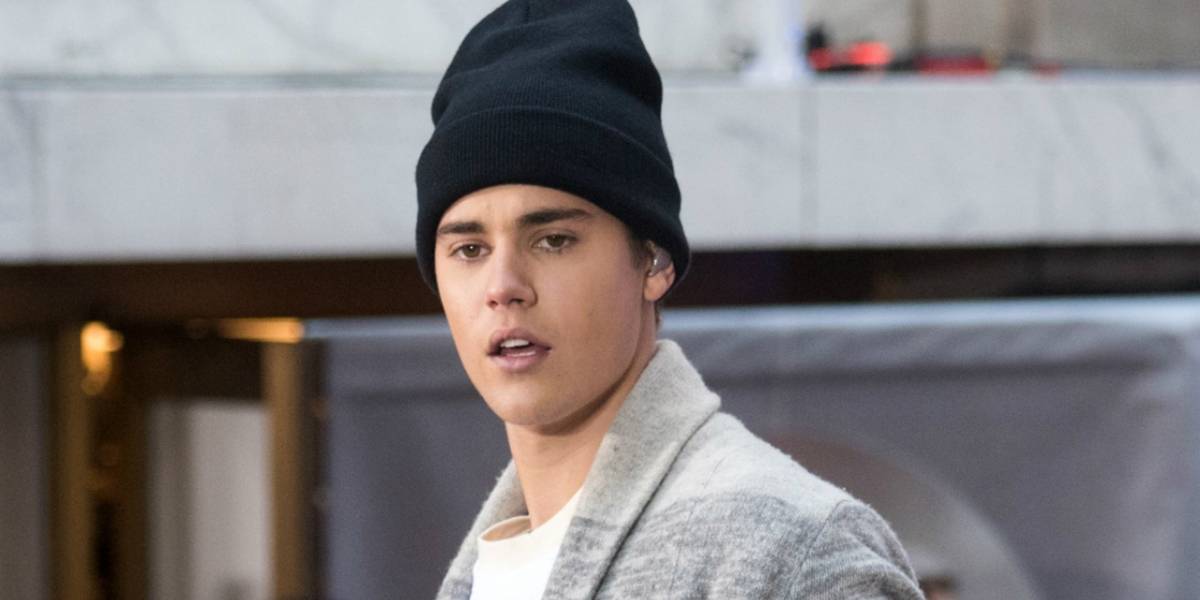 Profesor parodia canción de Justin Bieber para enseñar Excel