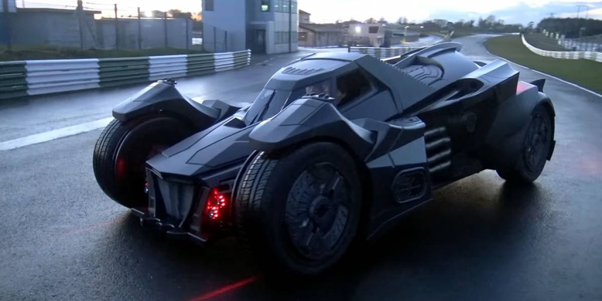 Alguien construyó este impresionante batimovil usando un Lamborghini