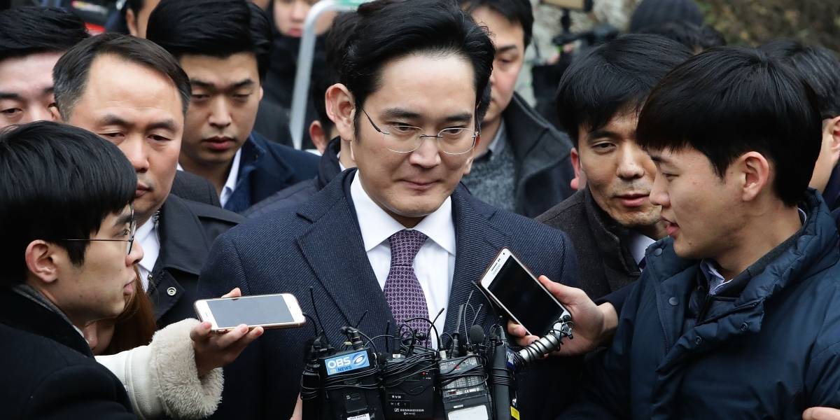 Ordenan detención del vicepresidente de Samsung