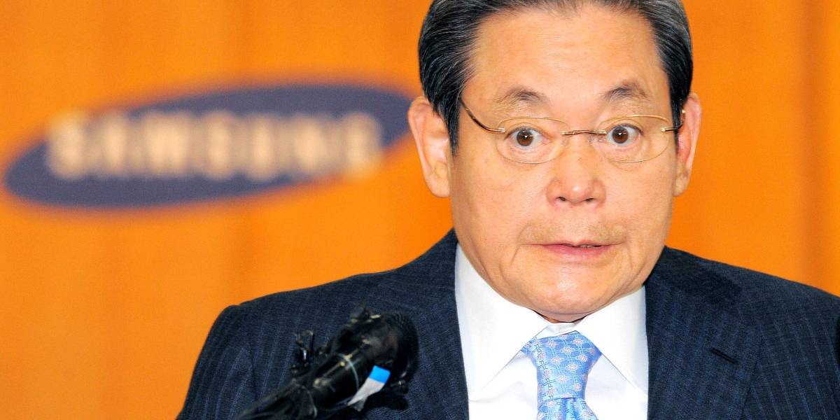 Acusan de soborno a presidente de Samsung en Corea del Sur