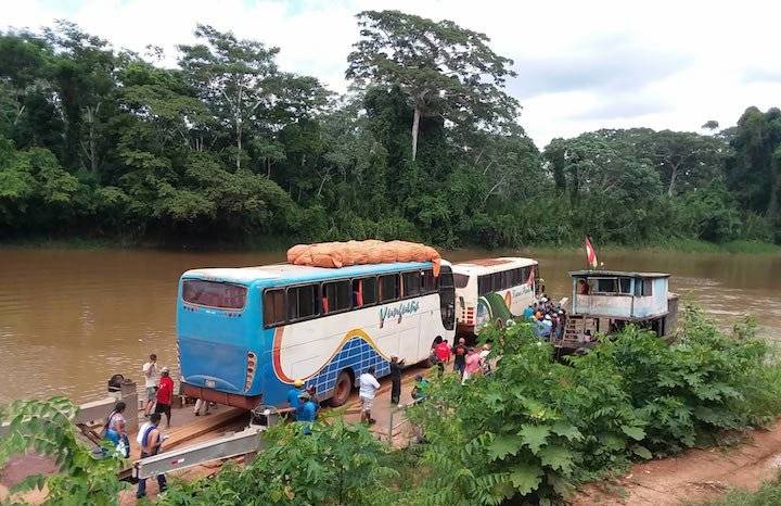 Los intermediarios del ilícito negocio se camuflan entre pasajeros que van al territorio del jaguar