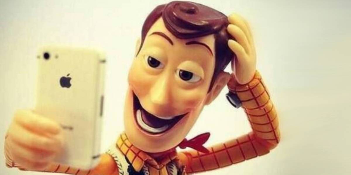 Ahora Facebook exige selfies para comprobar identidad