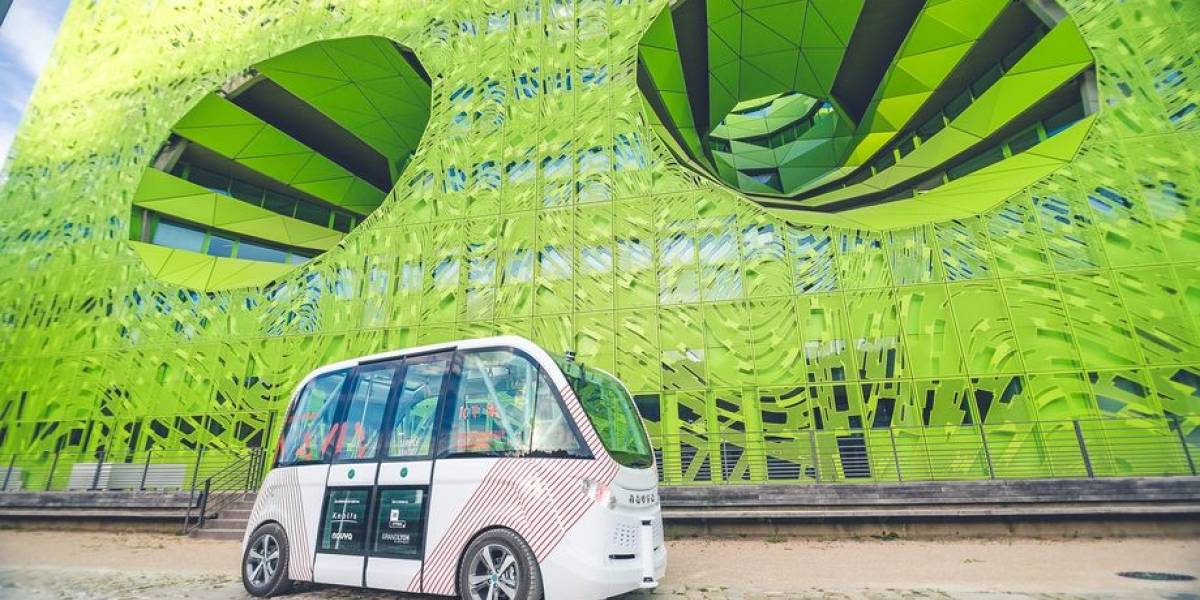 Navya lanza su primer automóvil autónomo en las calles de Las Vegas