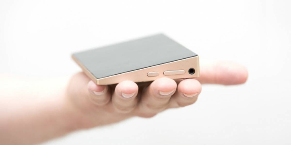 Esta mini PC es del tamaño de un iPhone y corre Windows 10