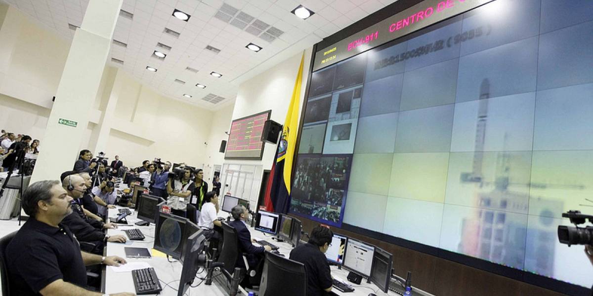Satélite ecuatoriano recién lanzado podría chocar con los restos de un cohete ruso